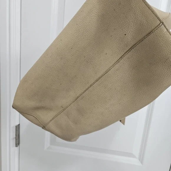 Alexander McQueen Skull Shoulder Tan Pebbled Leather Tote Bag